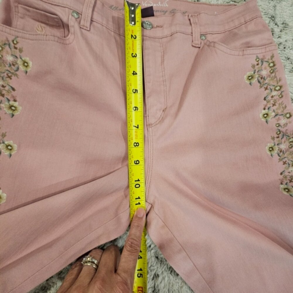 Gloria Vanderbilt Amanda Hi Rise Floral Embroidered Hi Rise Pink Jeans SZ 10P - Picture 10 of 14